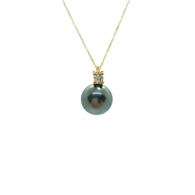 Pendentif en or 18 carats et diamants avec perle de Tahiti