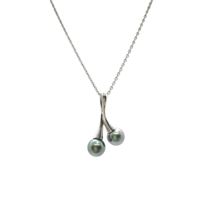 Pendentif en or blanc 18 carats avec perles de Tahiti