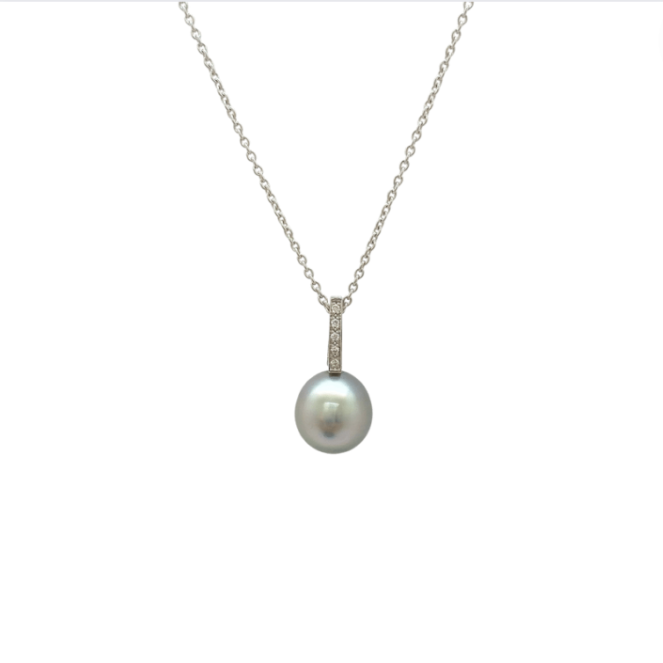 Pendentif avec bélière fixe en or blanc 18 carats et diamants avec perle de culture de Tahiti
